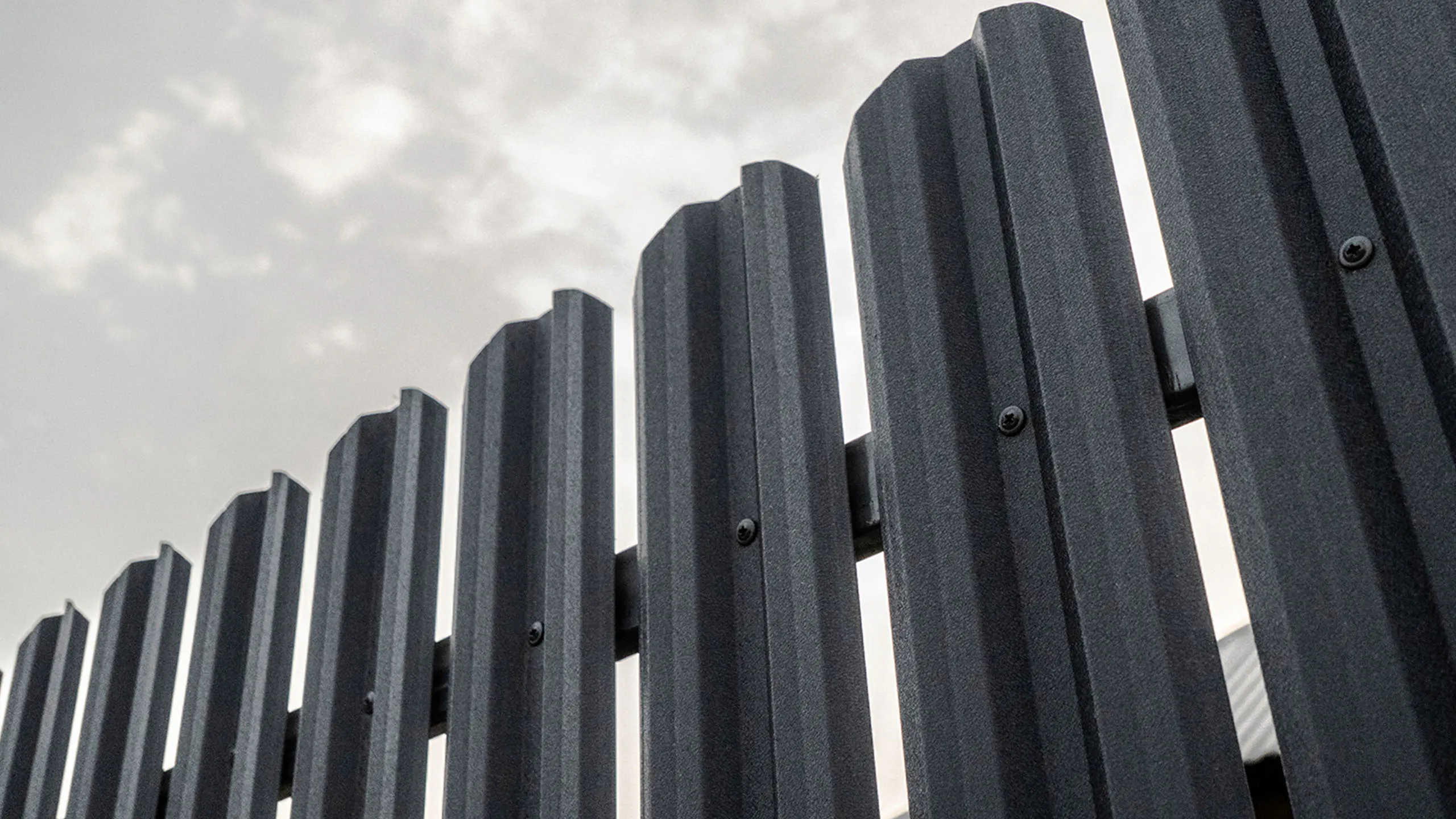 Заборы и ограждения