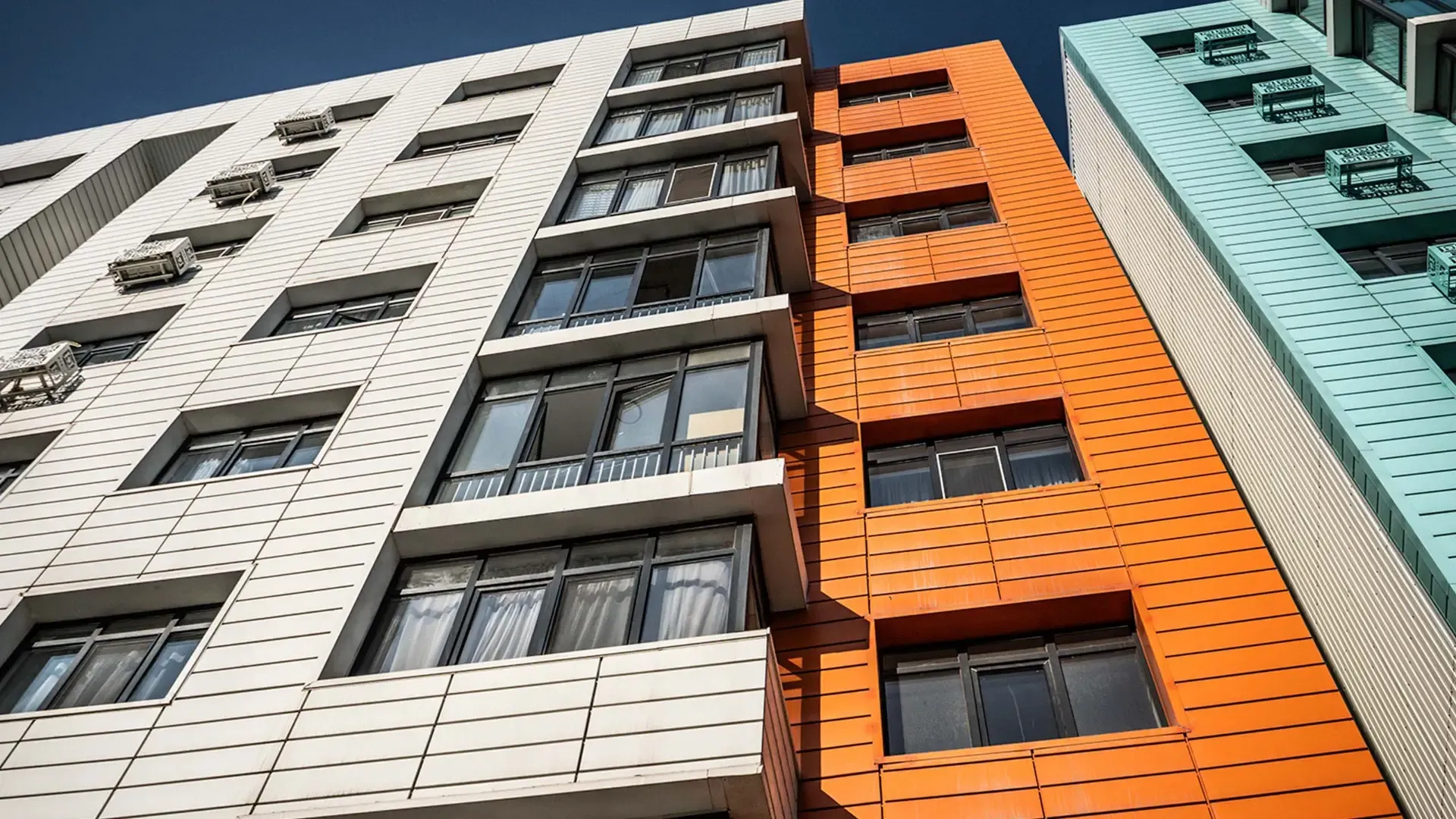 Линеарные панели