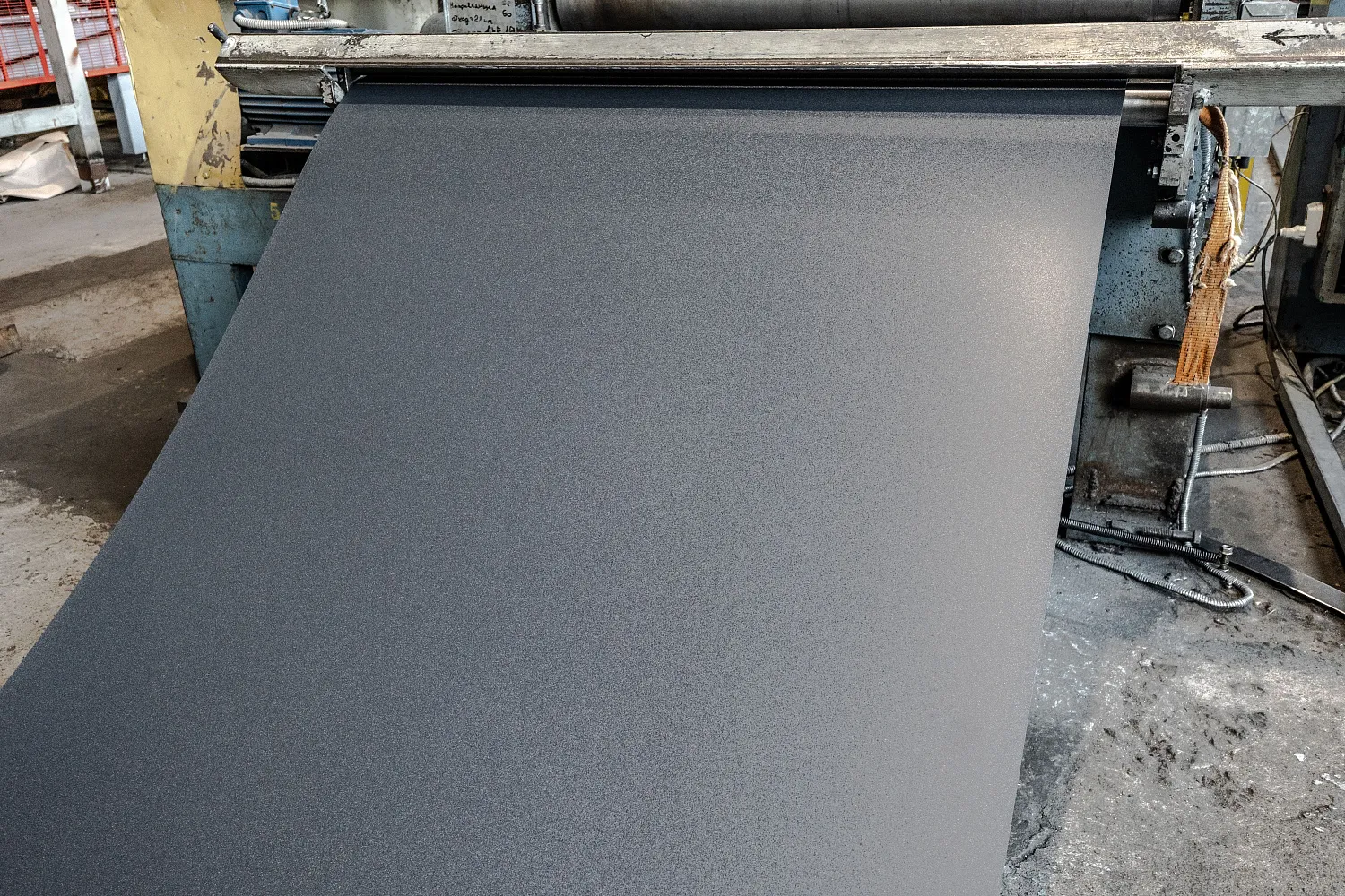 Плоский стальной лист для кровли