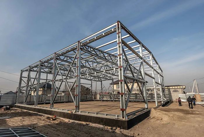 Каркас складского здания с административным этажом из ЛМК APROFIL в Турксибском районе Алматы