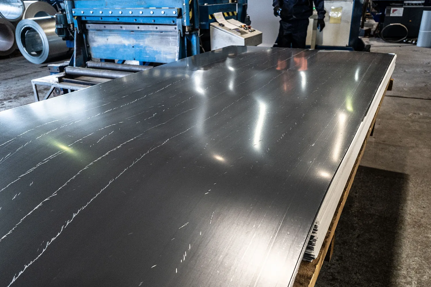 Плоский стальной лист для кровли