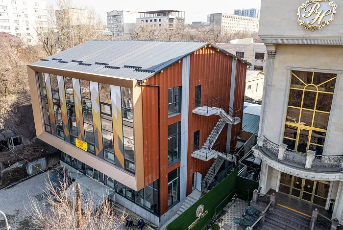 Дизайнерские фасадные панели CANYON APROFIL, Бизнес-центр, для бизнеса, г. Алматы, 2025 