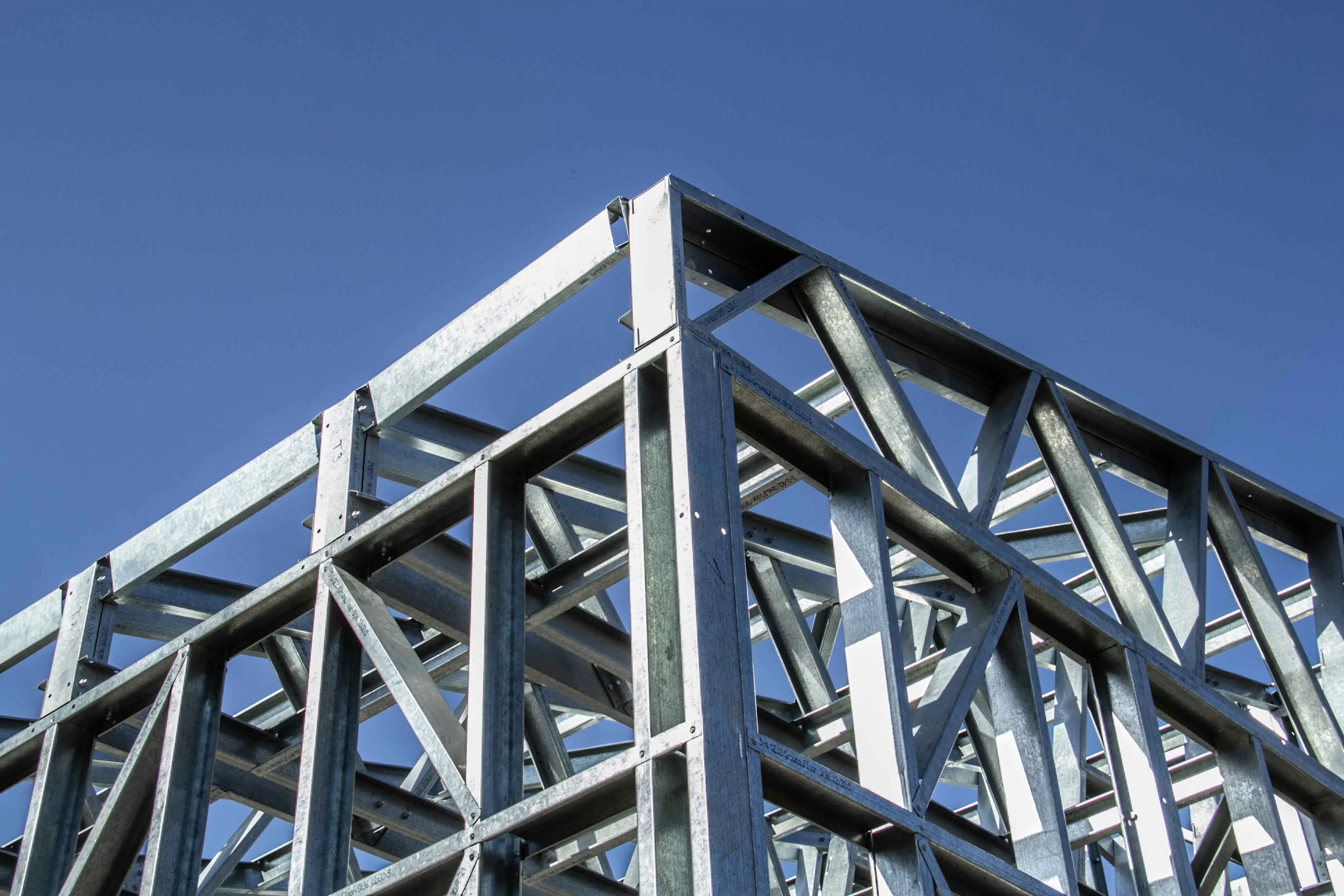 Каркас здания склада-холодильника из ЛСТК APROFIL в Алматинской области