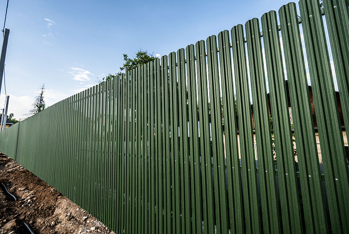 Штакетник М-ОБРАЗНЫЙ APROFIL, частный дом, г. Алматы,  2025.05