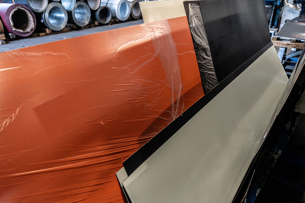 Плоский стальной лист для кровли