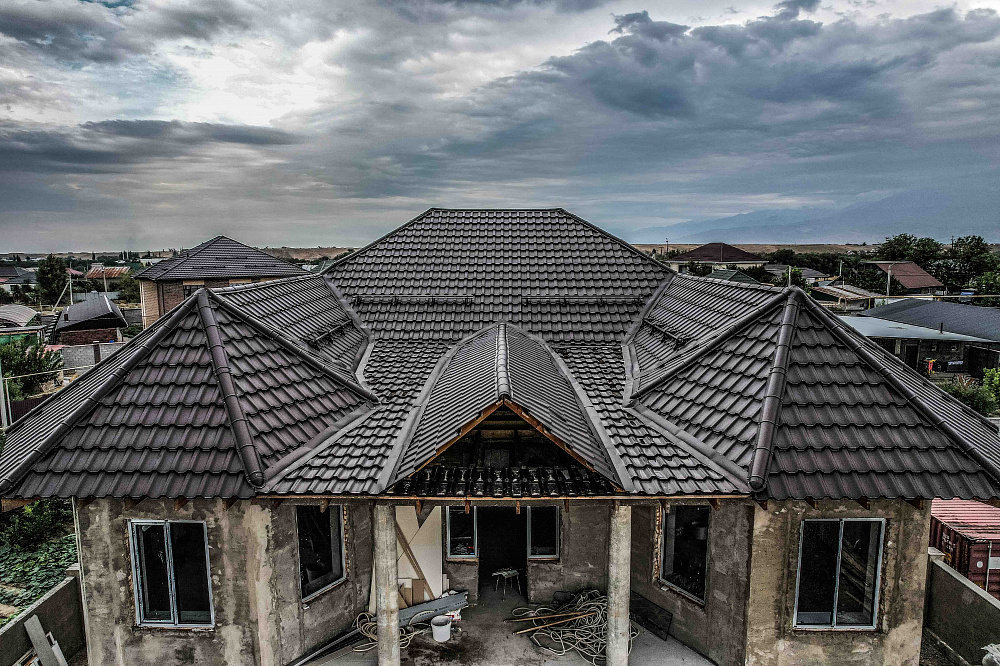 Из чего состоит крыша дома: конструкция и виды кровли