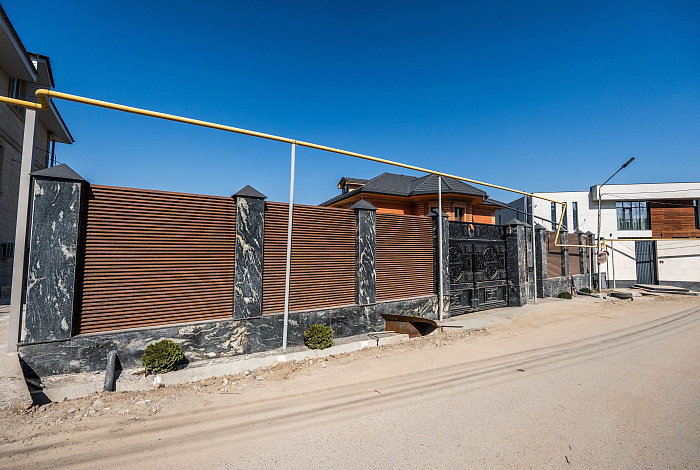 Забор-жалюзи СИММЕТРИКА APROFIL, частный дом, г. Алматы, 2025